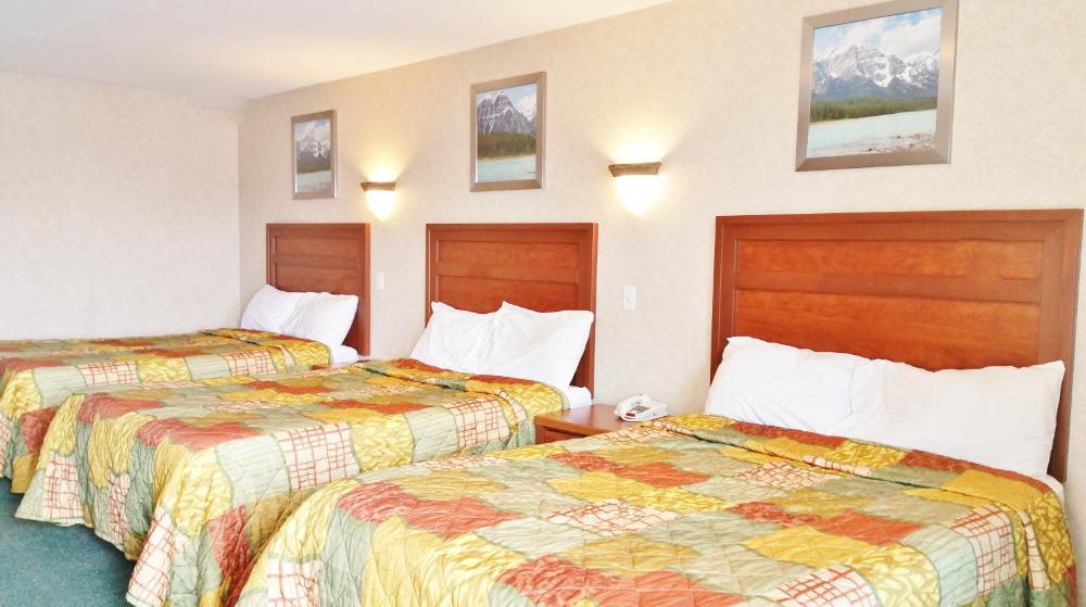 Double Room with Three Double Beds