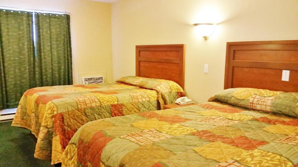 Double Suite with Two Double Beds