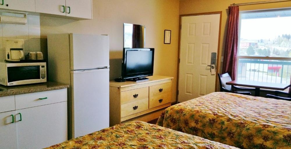 Room image 4
