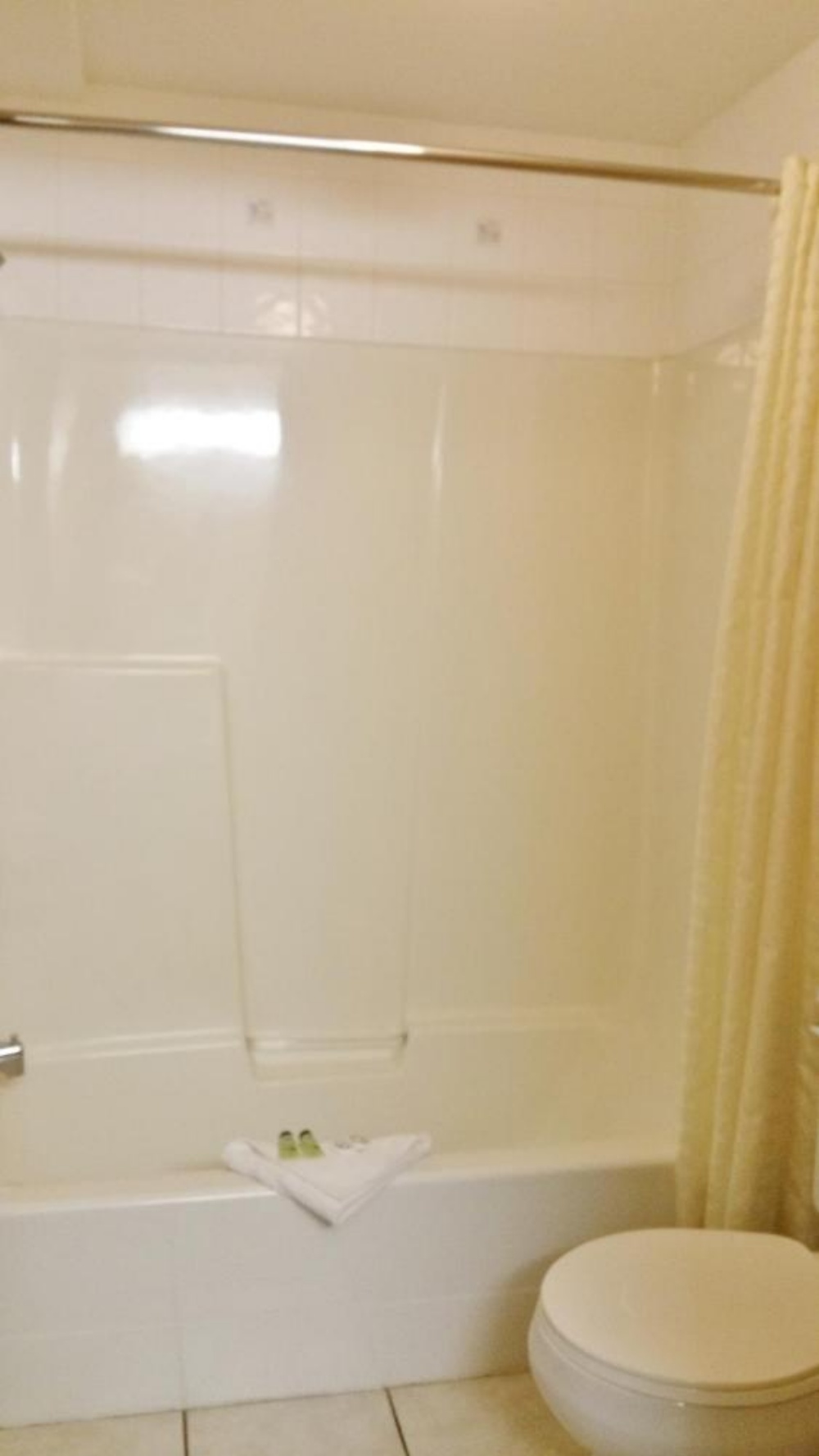 Room image 3